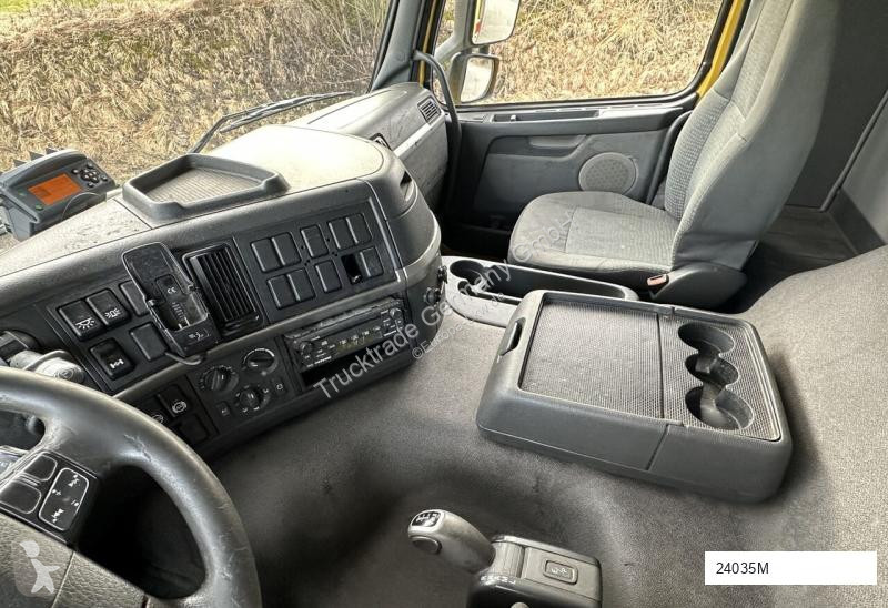 Camión Volvo -340 4×2 Brücke