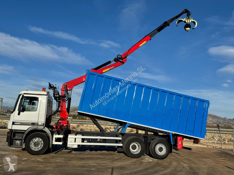 Camion Mercedes ACTROS 2541