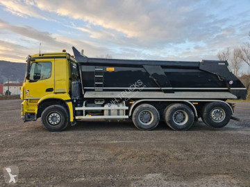 Camion benne Enrochement Mercedes