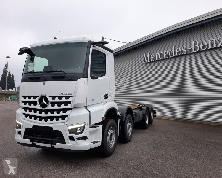 Camion Mercedes AROCS CARRO L