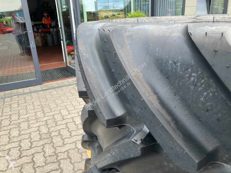 Бетоновоз Michelin  600/70 R30 MachXbib