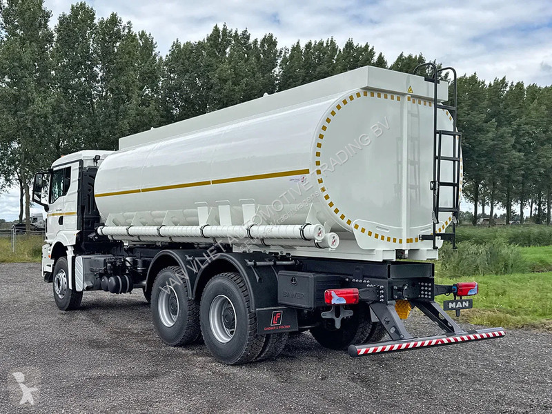 Camión MAN 33.400 BB CH Fuel Tank Truck (4 units)