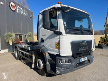 Camion polybenne MAN