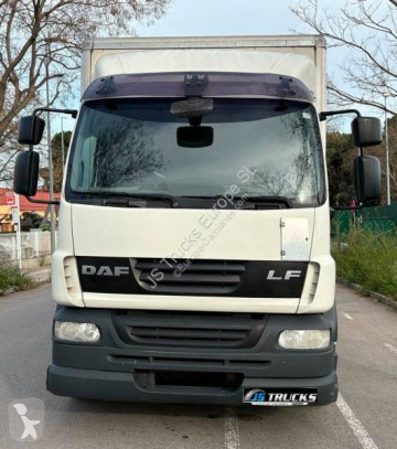 Camion fourgon DAF