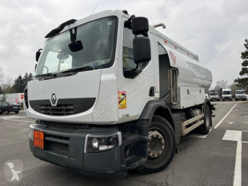 Camion citerne hydrocarbures Renault
