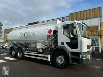 Camion citerne hydrocarbures Renault