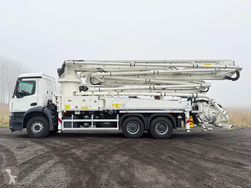 Camion Mercedes 3340 Concrete Pump 38 Mtr