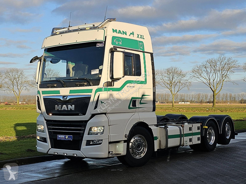 Camion MAN 26.500 XXL 6X2-4 WB420