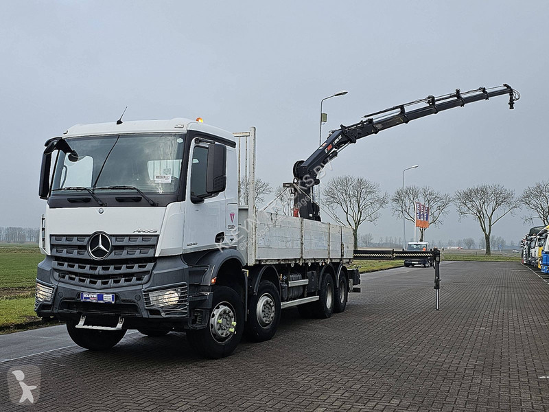 Kamion Mercedes AROCS 3 HIAB 232ES5