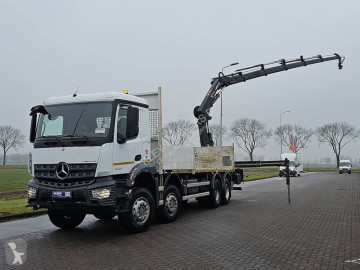 Camion grue Mercedes