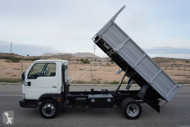 Camion Nissan