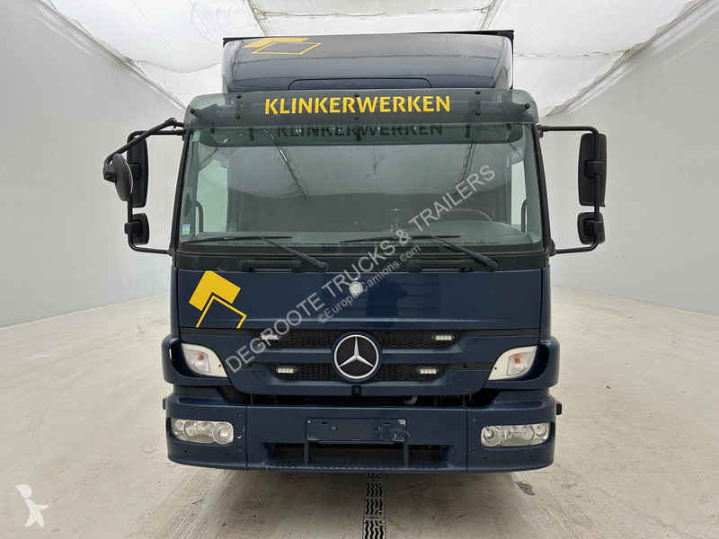 Lastbil Mercedes 1218