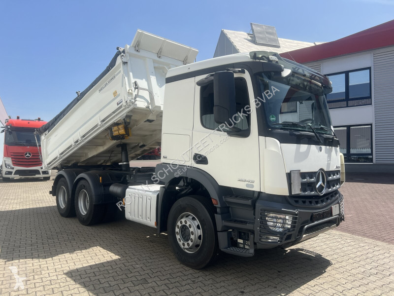 Vrachtwagen Mercedes Arocs 2643 K 6x4 Arocs...