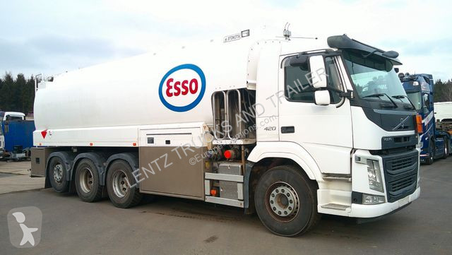 Camion Volvo 0-8X4--25400L-5 KAMMER-OBEN UNTEN...