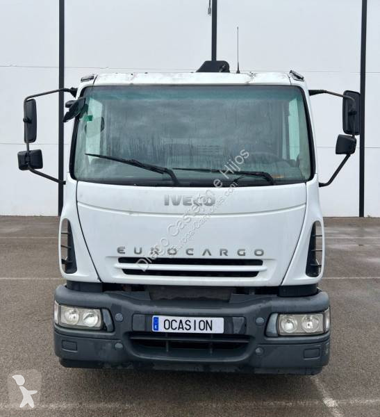 Kamion Iveco Con pluma