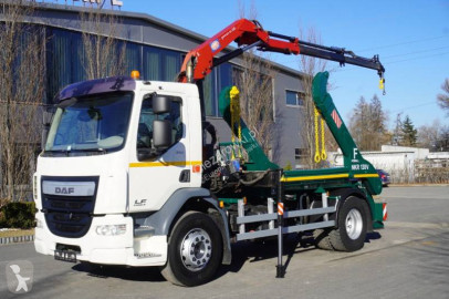 Camion dublu DAF