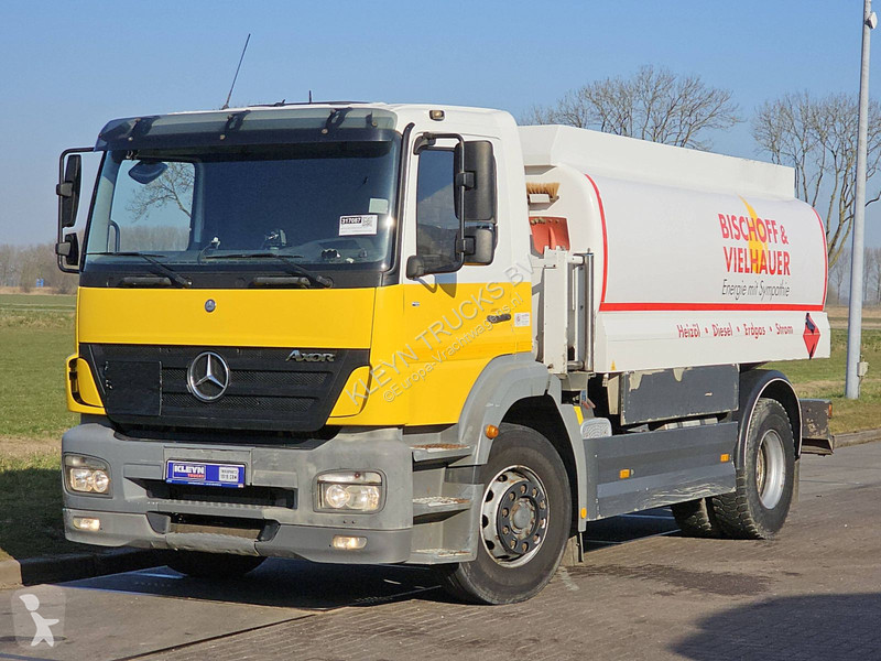 Kamion Mercedes AXOR 1833 FUEL 0L PUMP