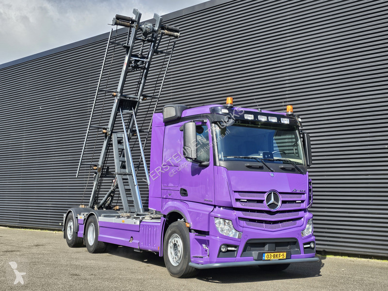 Camion Mercedes AROCS 3345 / 6x2 /...