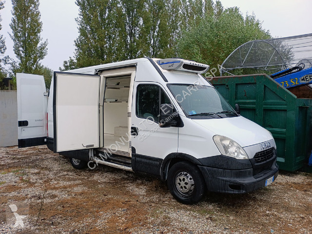 Furgoneta Iveco Daily 35S15 COIBENTATO