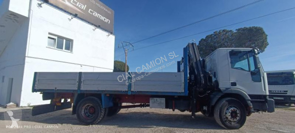 Camion grue standard Iveco