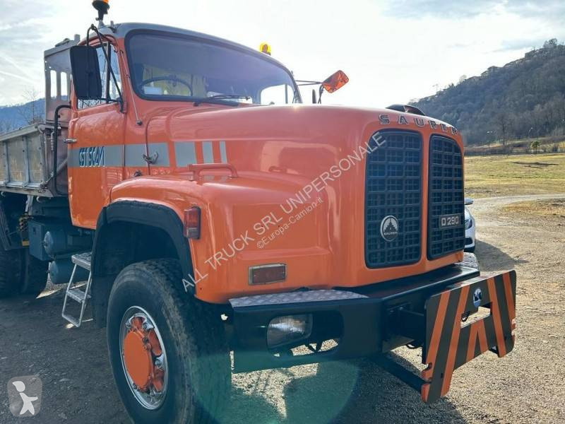 Kamion Saurer