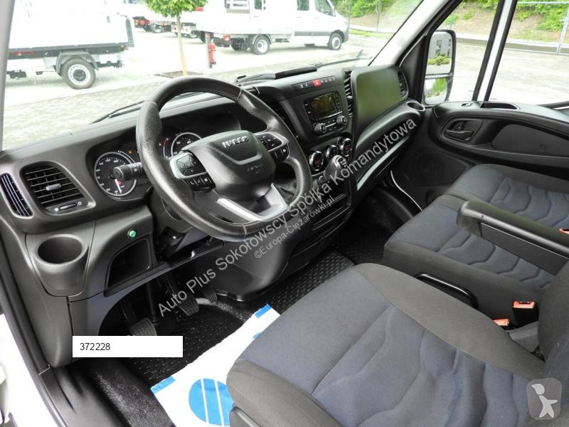Véhicule utilitaire Iveco DAILY 35S18 PLANDEKA...