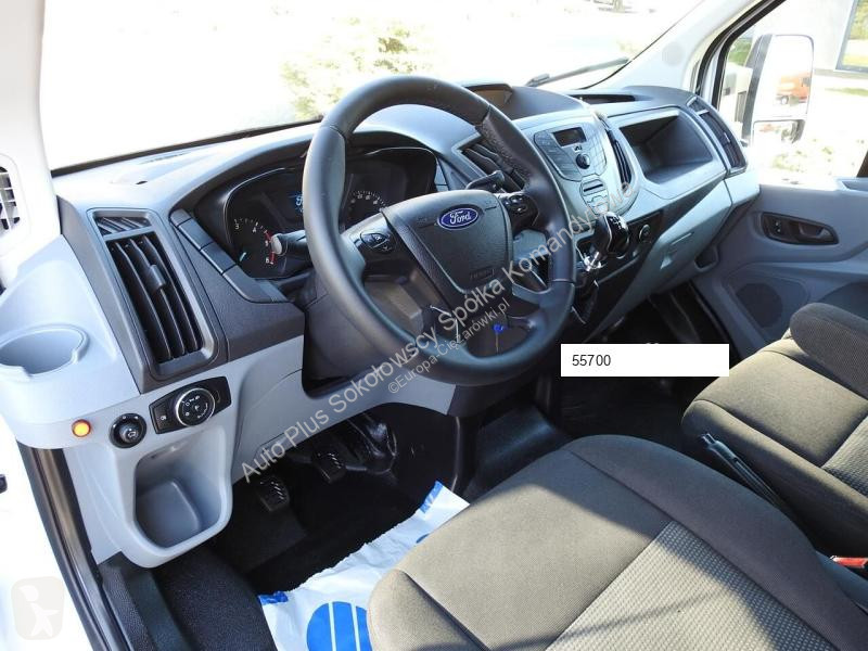 Camion Ford TRANSIT KONTENER WINDA 8 PALET...