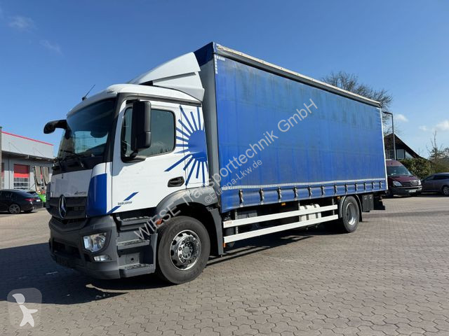 Camion Mercedes 1835 L - 4x2 Schiebeplane