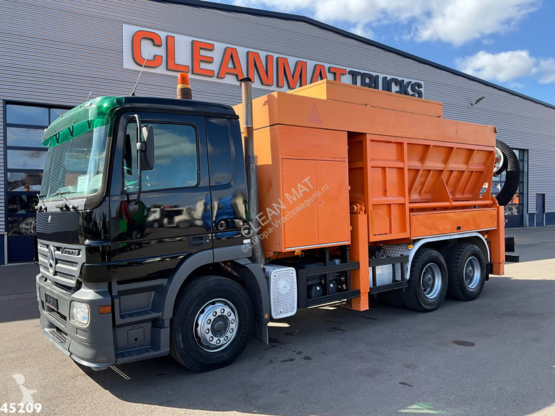 Camion Mercedes 3336 6x4 RSP Saugbagger 7m³