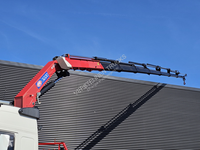 Kamion Volvo 500 / 6x2 / HMF 32TM / KRAN / CRANE