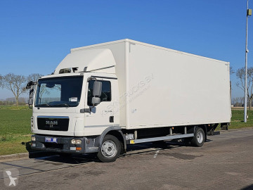 Camion fourgon MAN