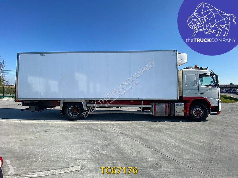 Camion Volvo 330