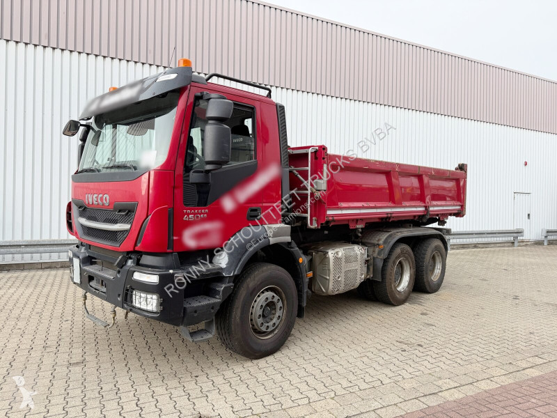 Camião Trakker AD260T45 6x4 Trakker AD260T45...