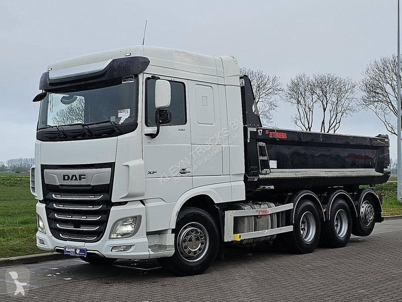Camion DAF 530 8X4 FAW STEEL TIPPER