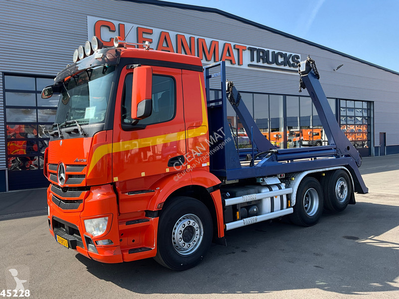 Kamion Mercedes 2542 6x2 Euro 6 Hyva 18...