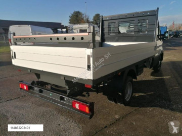 Caja abierta Iveco nueva