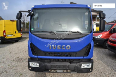 Camión chasis Iveco