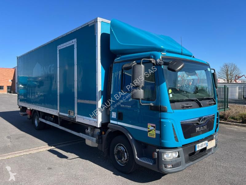 Kamion MAN 12.220