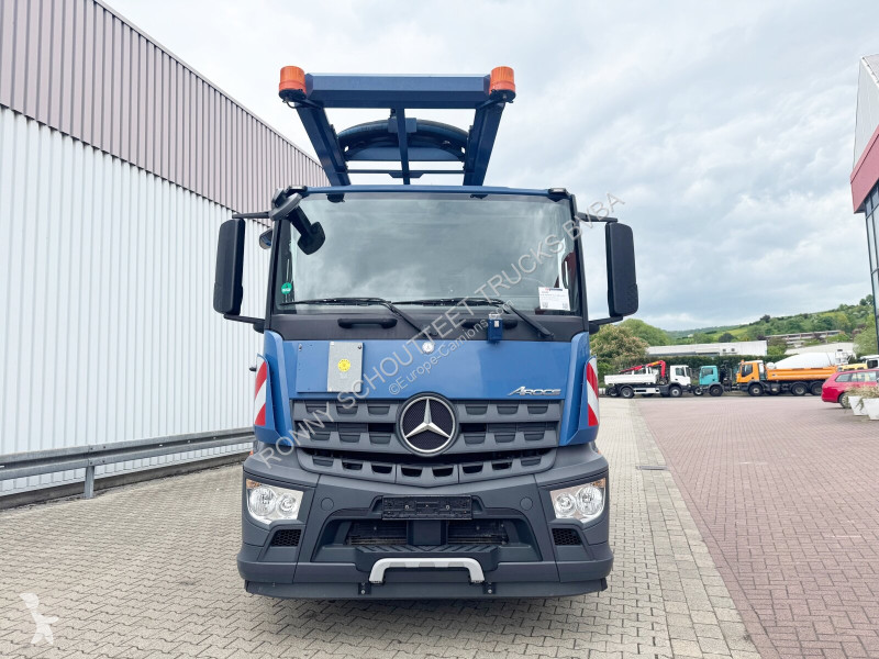 Gemeentevoertuig Mercedes Arocs 1843 L 4x2...