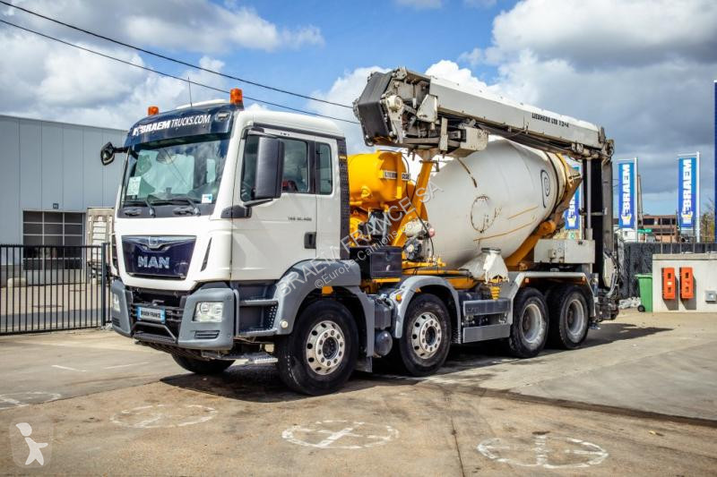 Lastbil MAN 32.400BB+LIEBHERR 8M³+BAND/TAPIS 16m