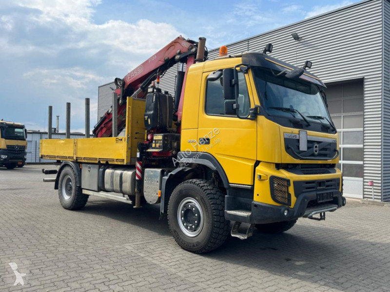 Camion Volvo FM 330 4x4 Pritsche Kran...