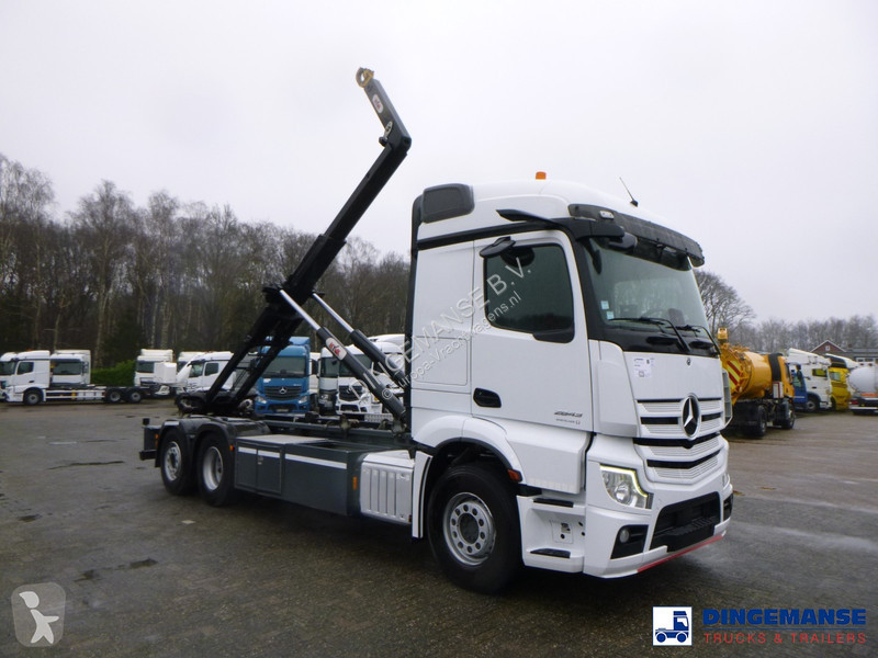 Camion Mercedes 2843 6x2 Hyva container hook 20t