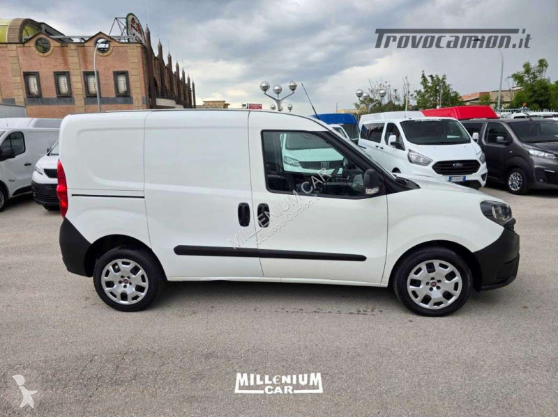 Furgoneta Fiat DOBLÒ 2020 METANO PORTA LATERALE