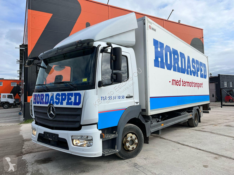 Camion Mercedes 1018 4x2 THERMOKING / BOX...