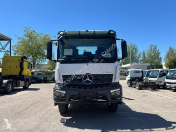 Camion multibenne Mercedes neuf