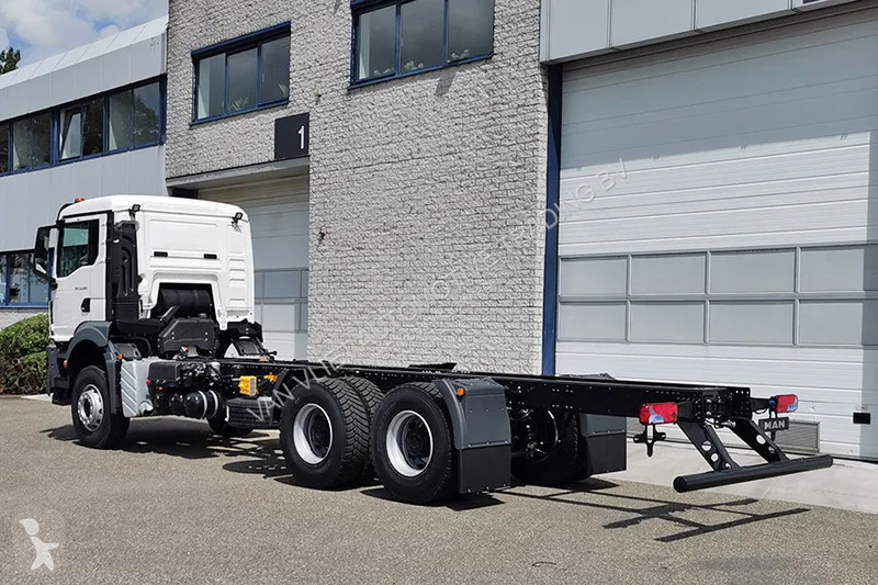 Camion MAN 33.400 BB CH Chassis Cabin (5 units)