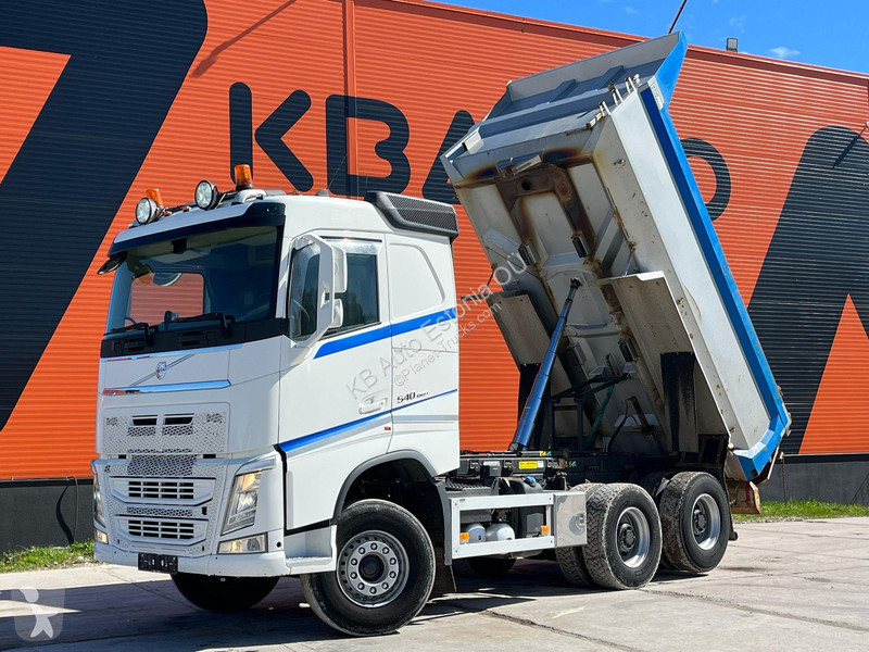 Kamion Volvo 6x4 RETARDER / TANDEM AXLE LIFT /...