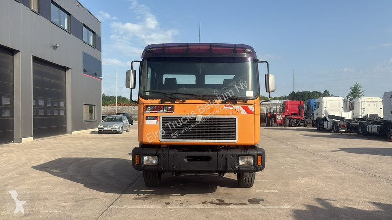 Camion MAN (MANUAL PUMP / MANUAL GEARBOX)