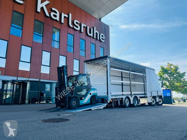 Camion Volvo 500 8x2 Arbeitsbühnen Transporter...