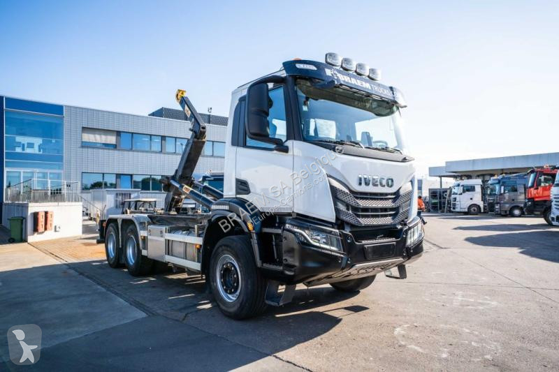 Vrachtwagen Iveco 460 - HYVA - 91000 KM